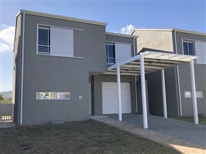 3 Bed Townhouse in Somerset Lakes