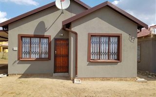 2 Bedroom House in Evaton West