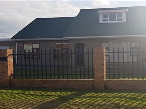 4 Bed House in Young Park