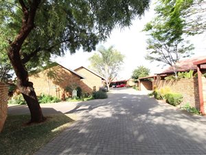 2 Bed Townhouse in Wierda Glen
