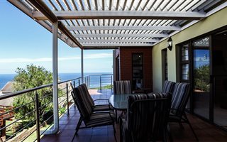 4 Bedroom House in Herolds Bay