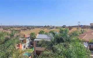 3 Bedroom Duet in Irene View Estate