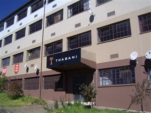 Bachelor apartment in Troyeville
