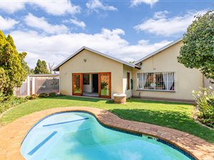 3 Bed House in Farrarmere