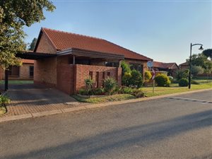 2 Bed Simplex in Willow Park Manor
