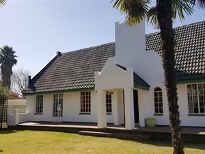 5 Bedroom House in Denneoord