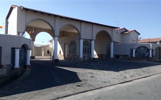 2 Bedroom Townhouse in Dalpark