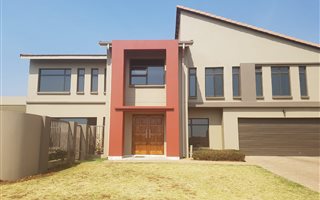 4 Bedroom House in The Meadows at Hazeldean