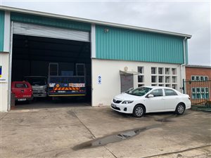 575 m² Commercial space in Mkondeni