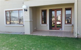 2 Bedroom Townhouse in Meyersdal