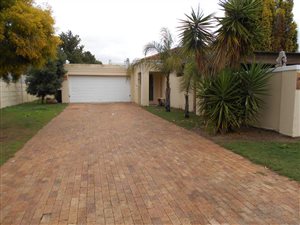 3 Bed House in Northern Paarl
