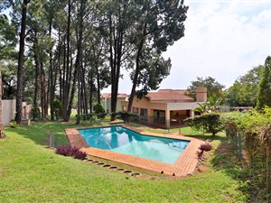 3 Bed Apartment in Rembrandt Park