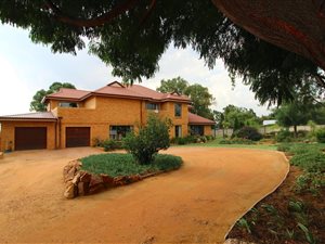 3 Bed Cluster in Rynfield AH