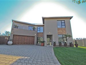 4 Bed House in Eye of Africa