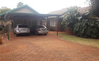 3 Bedroom House in Kanonkop