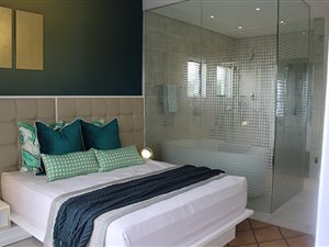 2 Bed Apartment in Waterfall Estate