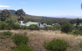 1100 m² Land available in Napier