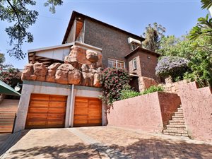 10 Bed House in Pretoria North
