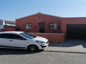4 Bed House in Mitchells Plain Central