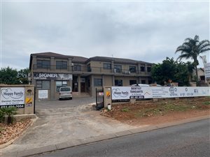 Commercial space in Die Hoewes