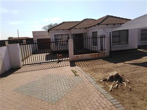 3 Bed House in Mabopane