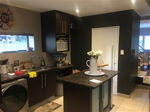 2 Bed Apartment in Atholl