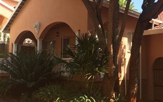 2 Bedroom Flat in Protea Park
