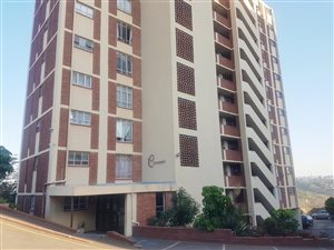 2.5 Bed Apartment in Carrington Heights
