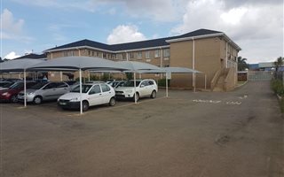 1500 m² Commercial space in Spartan