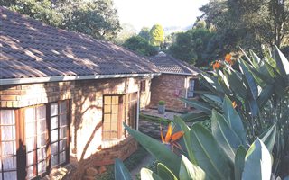 2 Bedroom Simplex in Chase Valley