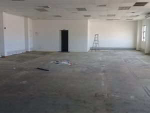 1000 m² Commercial space in Bluff