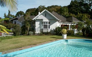 4 Bedroom House in Paradise