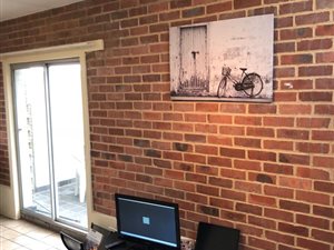 1 Bed Apartment in Houghton Estate