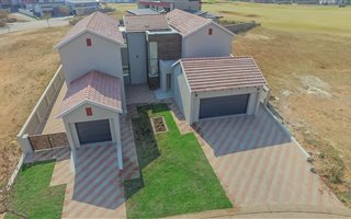 5 Bedroom House in Copperleaf