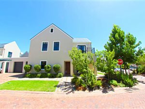3 Bedroom House in Capolavoro Estate