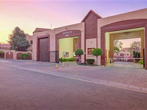 2 Bed Apartment in Bromhof