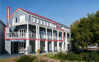 5 Bedroom Apartment in Thesen Islands