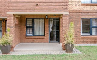 2 Bedroom Apartment in Faerie Glen