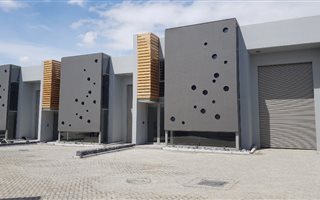 514 m² Industrial space in Brackenfell Industrial