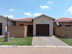 3 Bed Townhouse in Pomona