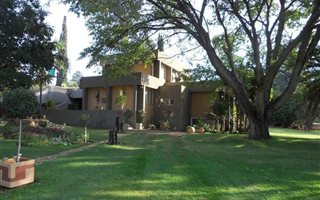331 ha Farm in Buffelspoort
