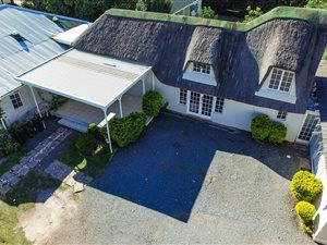 7 Bedroom House in Vincent