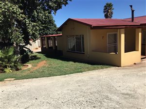 4 Bed House in Witpoortjie