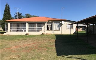 3.3 ha Farm in Randfontein