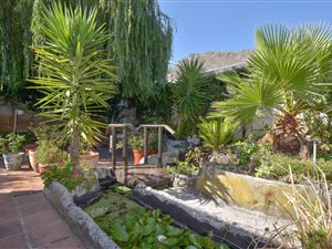 3 Bed House in Lakeside