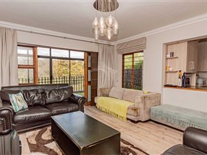 3 Bed Townhouse in Sandringham