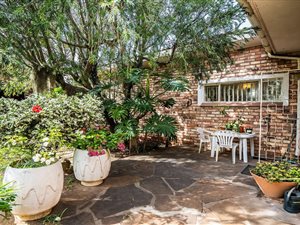 3 Bed House in Kenton-on-Sea