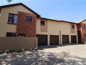 3 Bed Townhouse in Rynfield