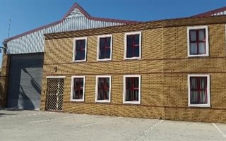 395 m² Industrial space in Killarney Gardens