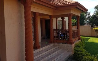 2 Bedroom House in Flora Park